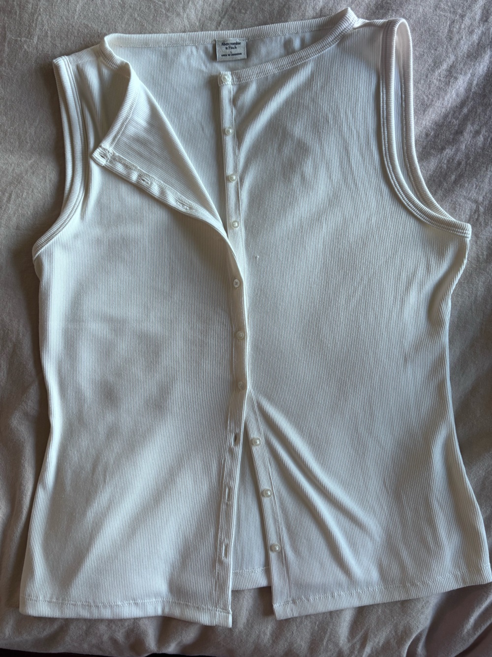 Abercrombie & Fitch Black Sleeveless Button-Up Tank